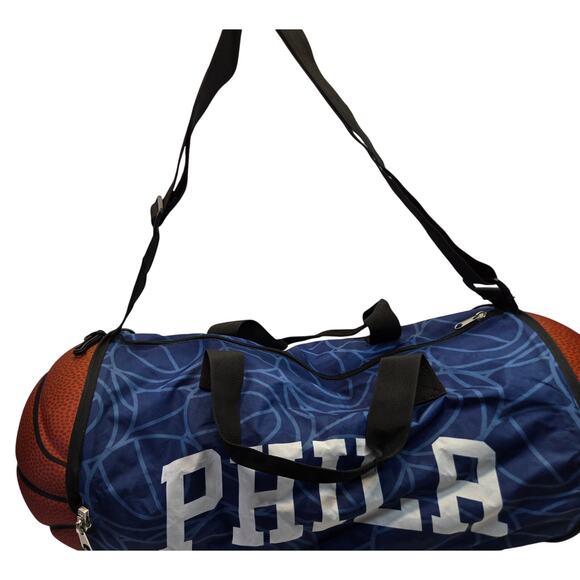 NWOT PHILADELPHIA 76ERS BASKETBALL TO DUFFLE BAG WITH SHOULDER STRAP - Picture 5 of 5